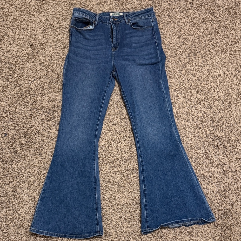 Stylish Indigo Flare Jeans for Women